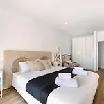 Mos -