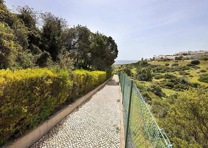 Mos - アパート ラゴス