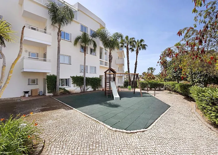 Mos - アパート ラゴス